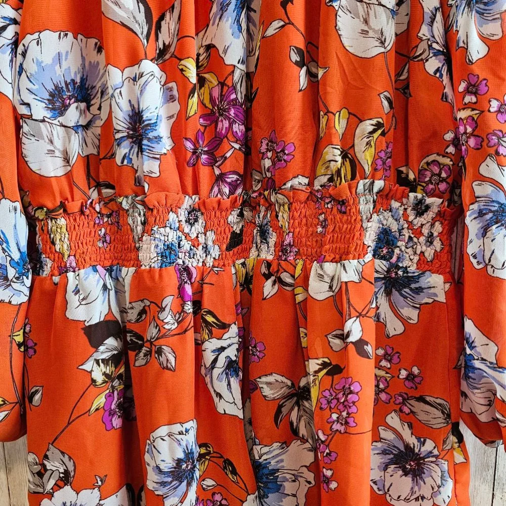 Women's Fashion Nova Romper M Orange Floral